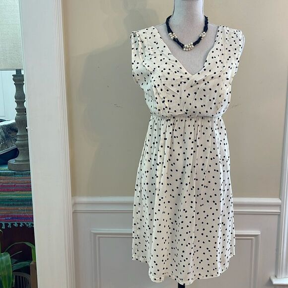 Envie de Fraise Paris Sleeveless Dress. US 2 - Picture 1 of 11